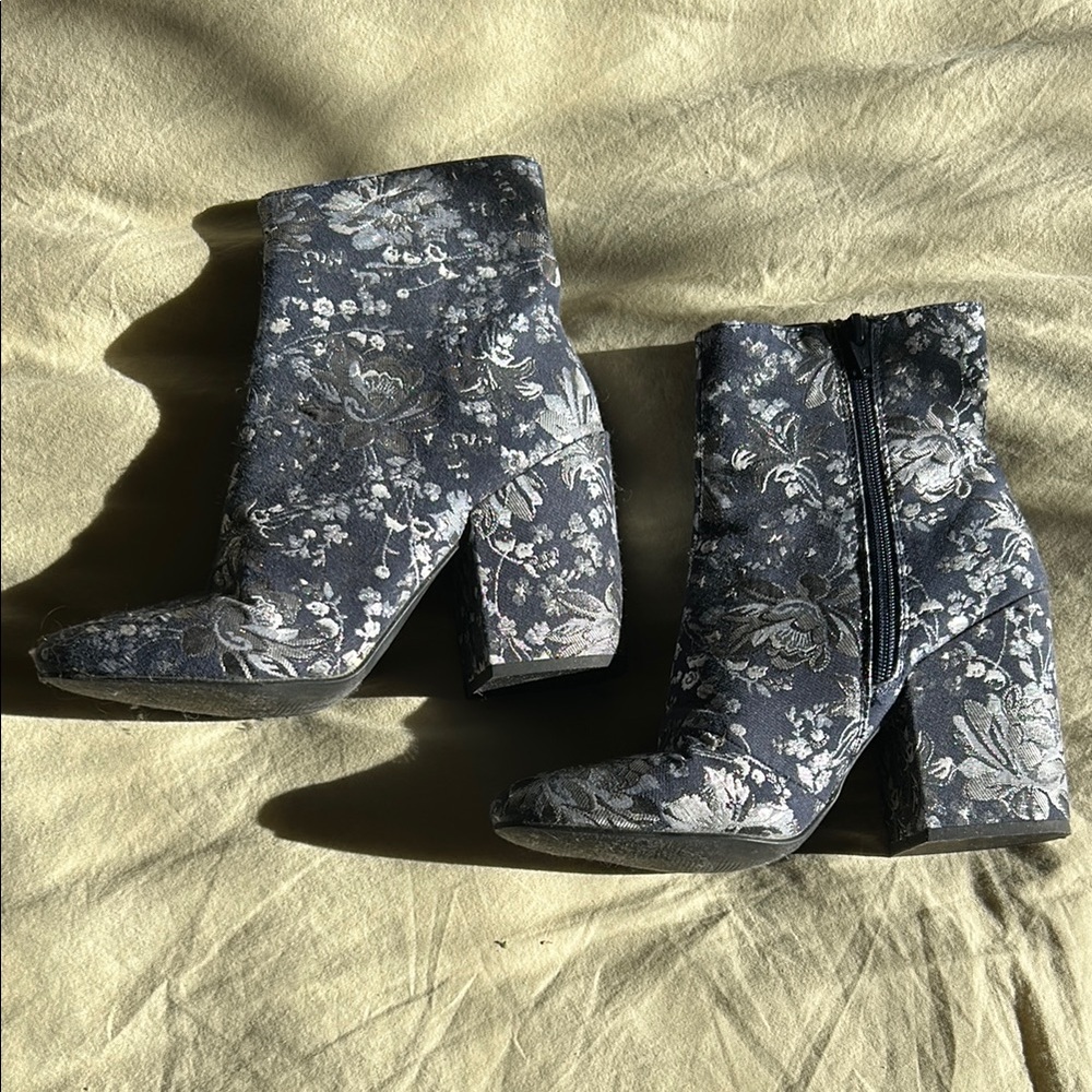 Floral Patterned Ankle Boots